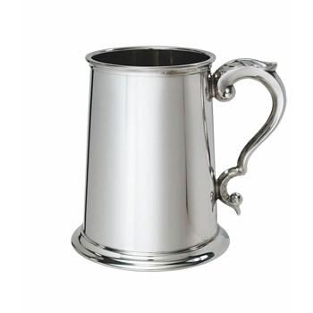 Plain Scroll Handle One Pint Pewter Tankard Plain Scroll Handle One Pint Pewter Tankard