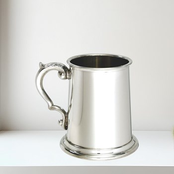 Half Pint Plain Scroll handle Pewter Tankard