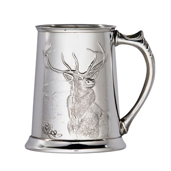 Embossed Monarch of the Glen pewter tankard Embossed Monarch of the Glen pewter tankard