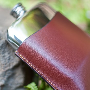 Brown Leather Pouch To Fit 4oz Pocket Flasks
