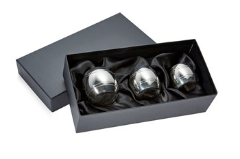 Set Of Three Pewter Barrel Measures Set Of Three Pewter Barrel Measures