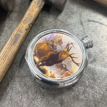 6oz Round Monarch Of The Glen Pewter Picture Flask