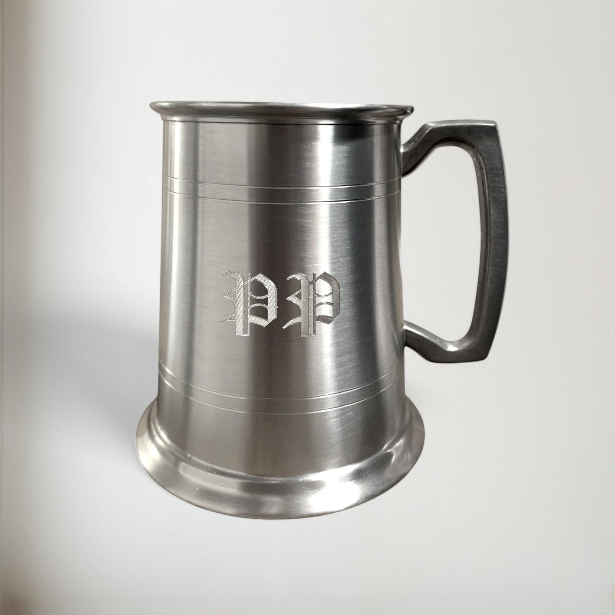 1 pint Antique Finish Pewter Tankard