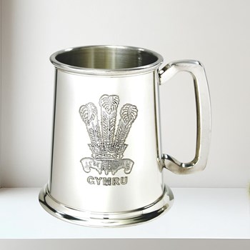 Prince of Wales Feathers 1 pint Pewter Tankard