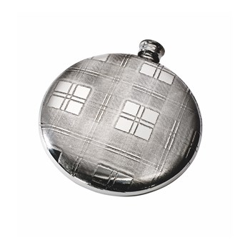 4oz Tartan Pewter Sporran Flask 4oz Tartan Pewter Sporran Flask