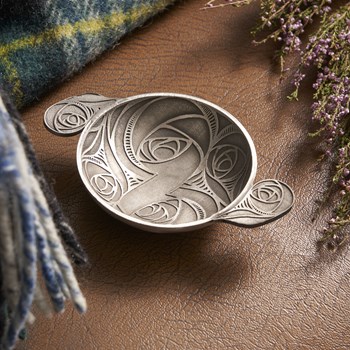 Auld Lang Syne Cast Quaich