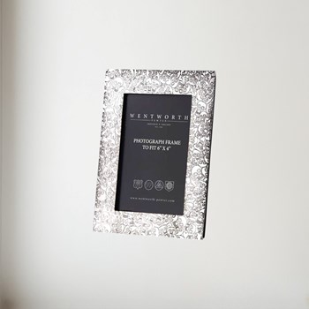 Love Skull Pewter 6"x4" Picture Frame