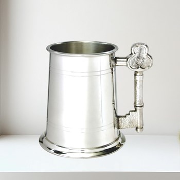 21 Key Handle One Pint Pewter Tankard 21 key handle tankard