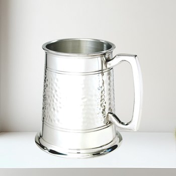 Half Hammered 1 pint pewter Tankard