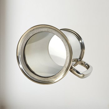 Plain Glass Base One Pint Heavy Pewter Tankard Plain1 pint Heavy Pewter Tankard with  Glass Base