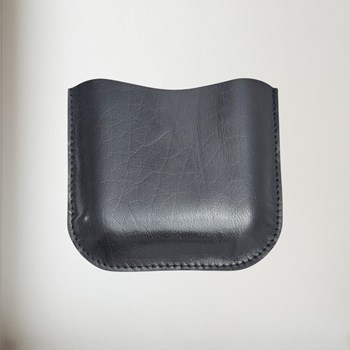 Black Leather Pouch To Fit 6oz Pocket Flasks Black Leather Pouch to fit 6oz pocket flasks