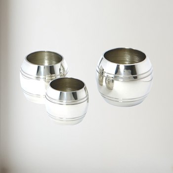Set Of Three Pewter Barrel Measures Set Of Three Pewter Barrel Measures