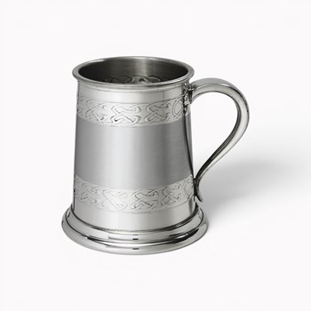 Embossed Celtic Band Half Pint Pewter Tankard