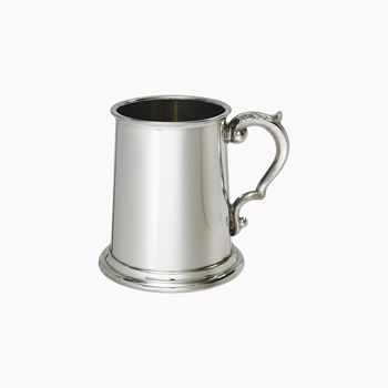 Plain Scroll handle Half Pint Pewter Tankard