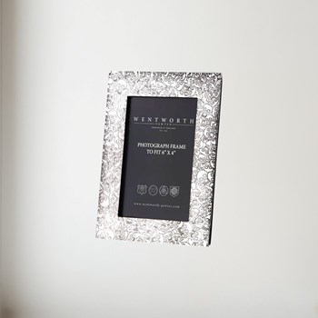 Love Skull Pewter 6"X4" Picture Frame Love Skull Pewter 6"x4" Picture Frame