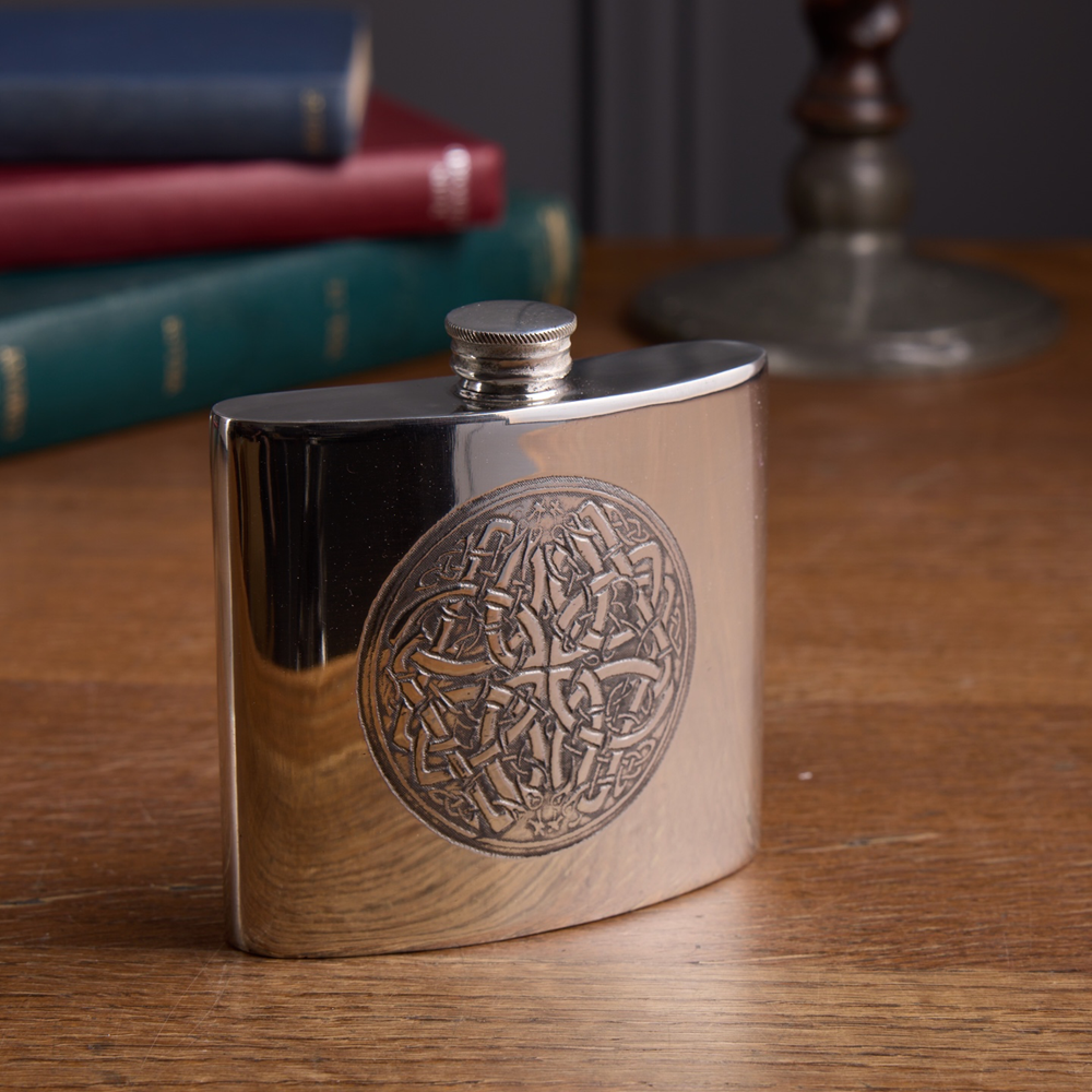Celtic Circle 6oz Pewter Kidney Hip Flask 6oz Pewter Celtic circle kidney hip flask