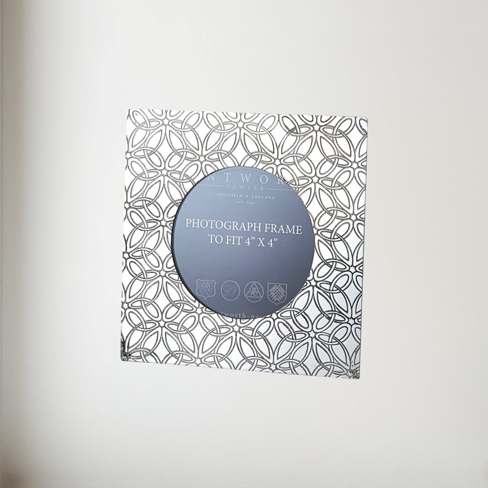 Small Triquetra Pewter 4"X4" Picture Frame