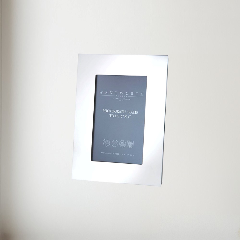 Plain Pewter 6"X 4" Picture Frame Plain Pewter 6"X 4" Picture Frame