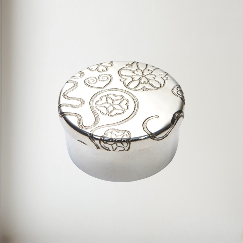 Yorkshire Rose Small Pewter Trinket Pill Box Yorkshire rose small pewter trinket pill box