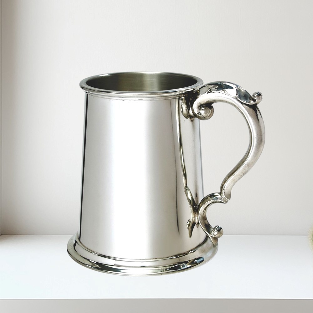 Plain Fancy Handle One Pint Pewter Tankard