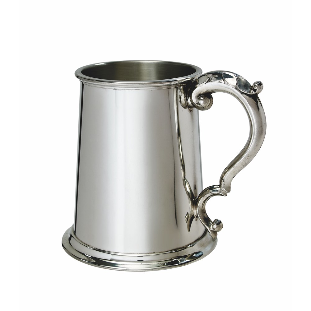 Plain Fancy Handle One Pint Pewter Tankard