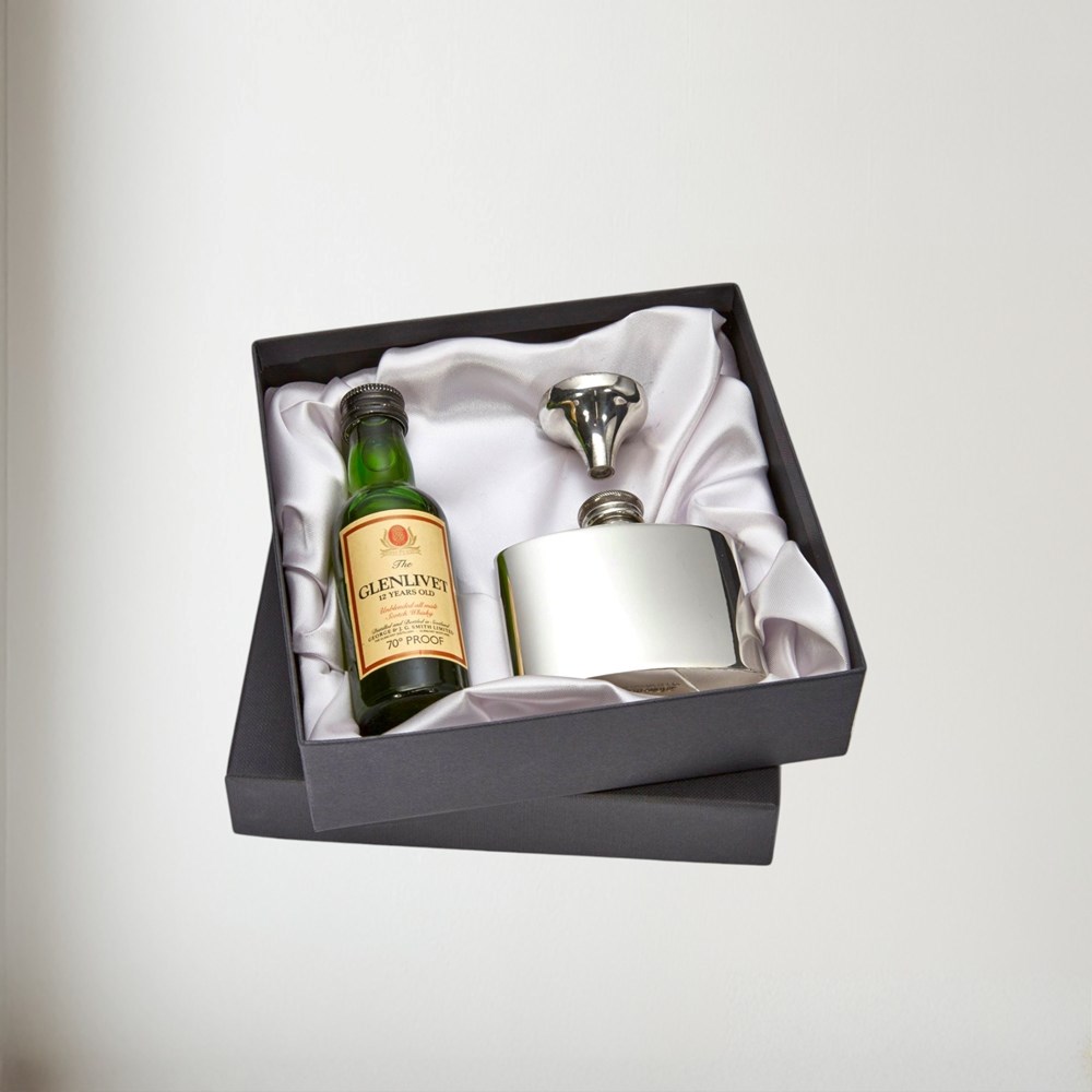Box to fit flask and minature