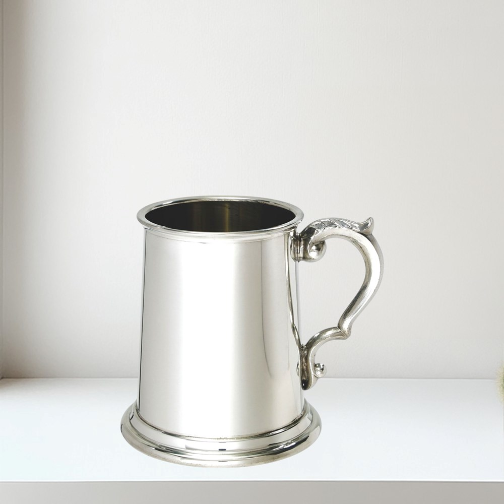 Half Pint Plain Scroll handle Pewter Tankard Half Pint Plain pewter Tankard