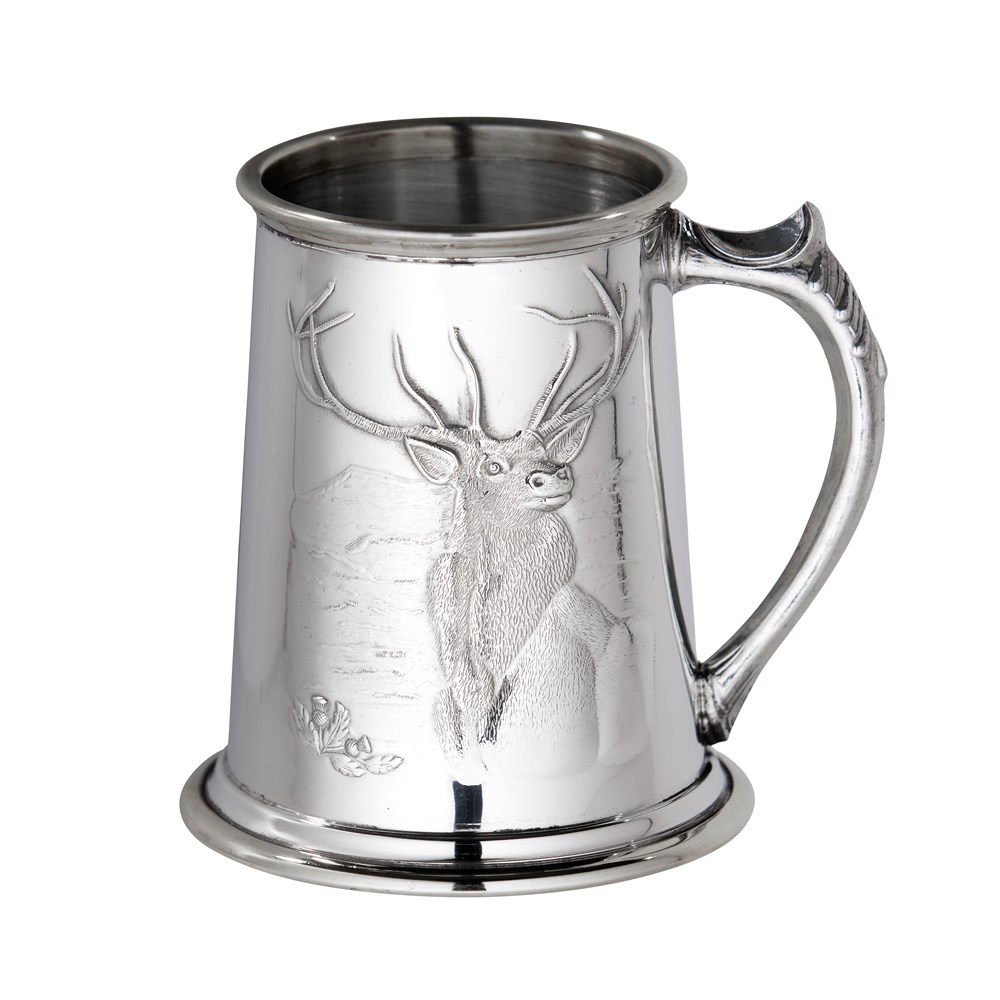 Embossed Monarch of the Glen pewter tankard Embossed Monarch of the Glen pewter tankard