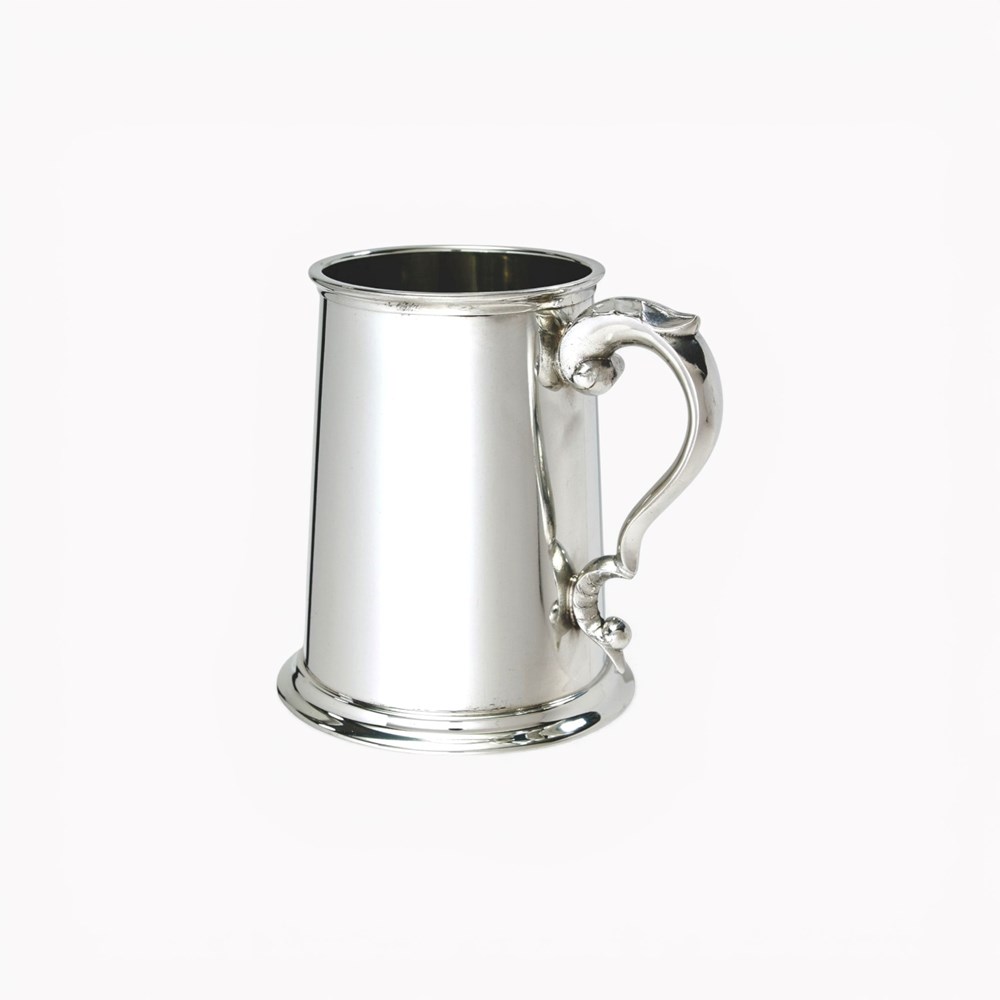 Plain Scroll Handle One Pint Pewter Tankard Plain Scroll Handle One Pint Pewter Tankard