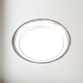 Medium Gadroon Rim Pewter Tray