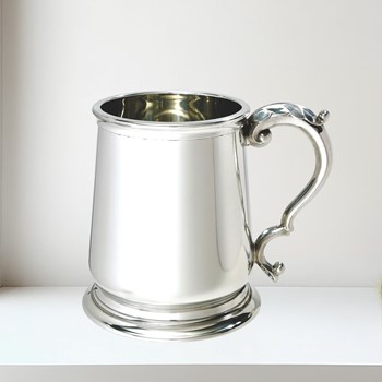 George III One Pint Pewter Tankard
