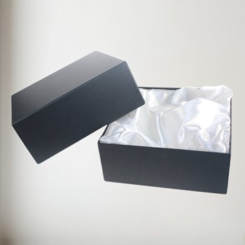 Two Pint Presentation Box