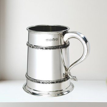 One Pint Double Celtic Bands Pewter Tankard