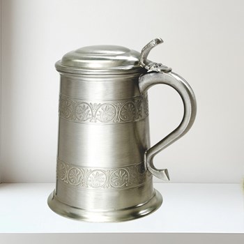 Medieval Antique Finish Pewter One Pint Tankard