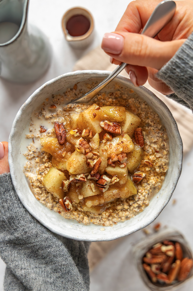 Apple, Chia and Pecan Overnight Oats