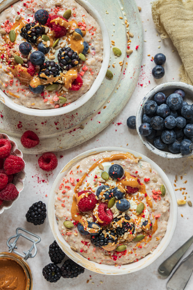 Creamy Berry & Seed Porridge