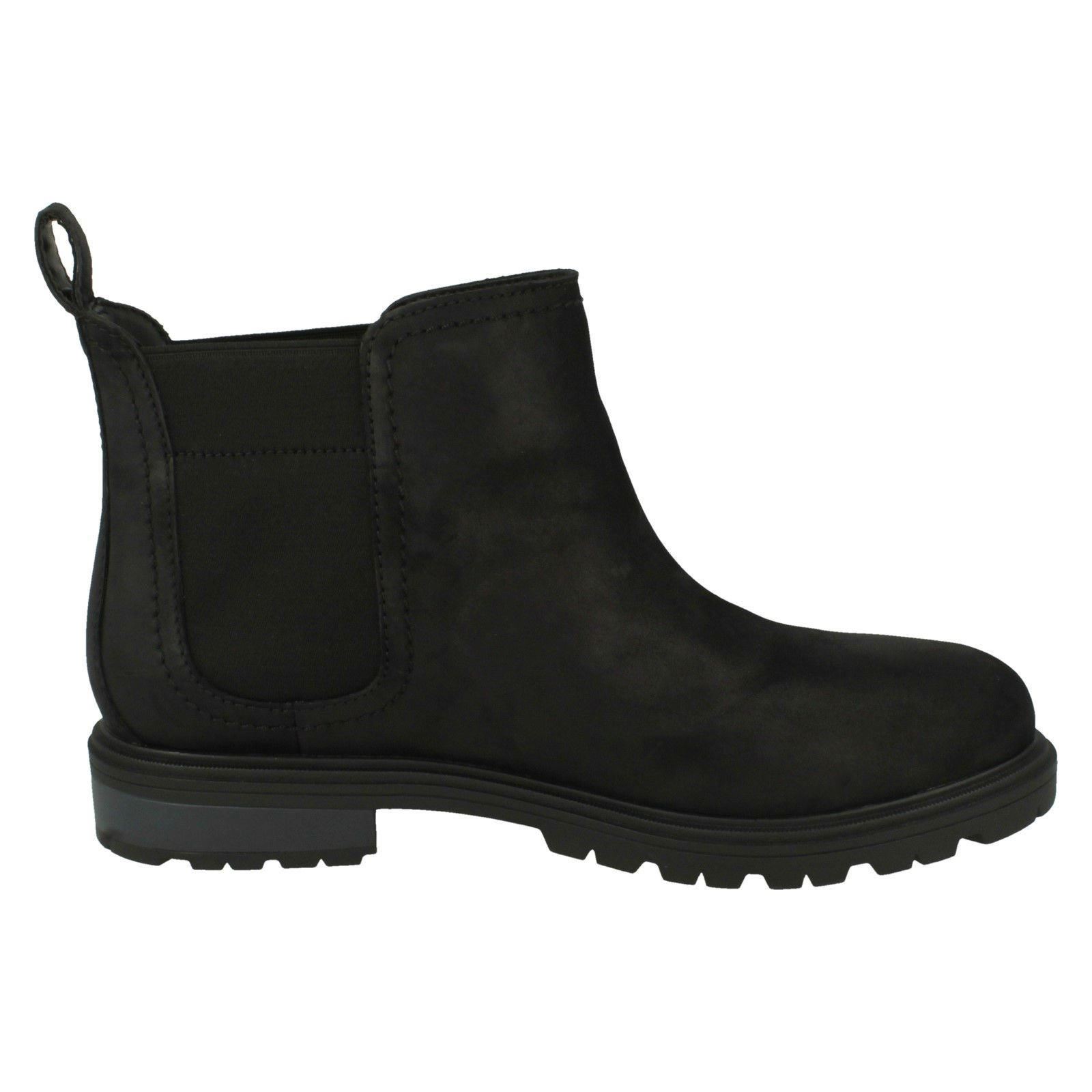 clarks doxbury flow gtx