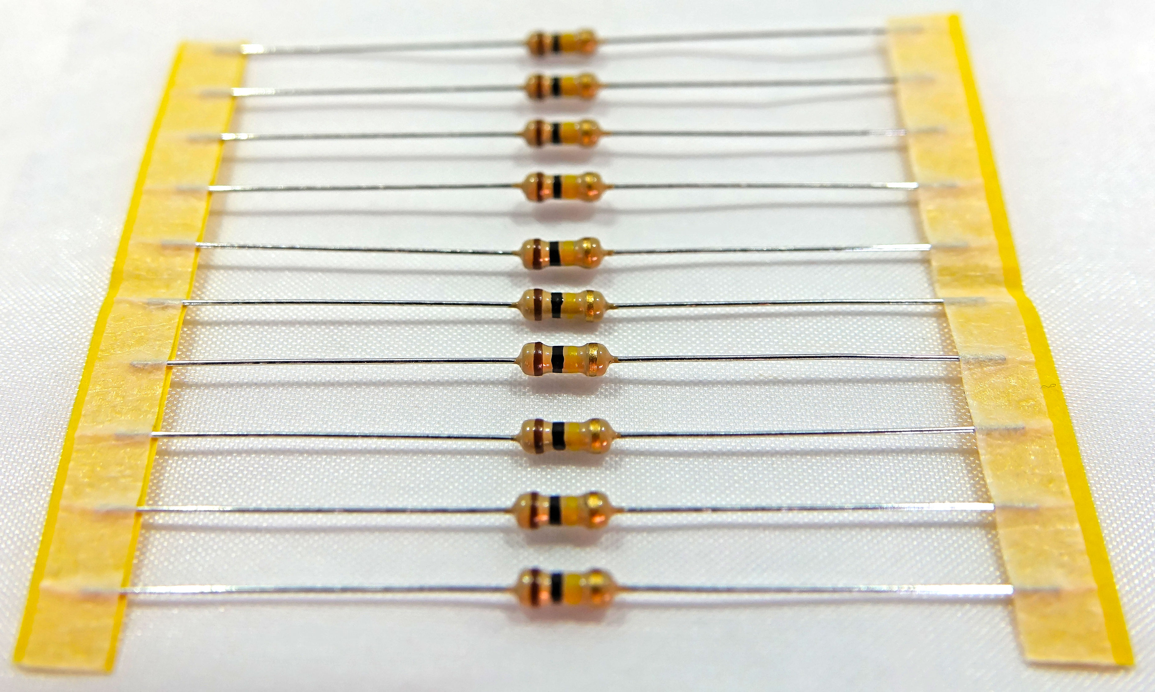 smseace 200pcs 4.7K ohm 1/4 watt Carbon Film Single Resistor ±5% Tolerance for DIY Projects and Experiments 1/4W-4.7K smseace 200pcs 4.7K ohm 1/4 watt Carbon Film Single Resistor ±5% Tolerance for DIY Projects and Experiments 1/4W-4.7K