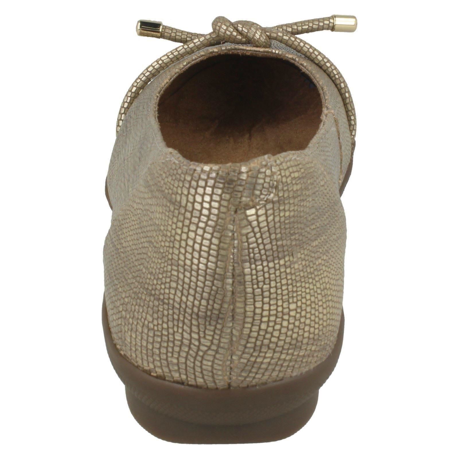 Damen Clarks Flache Ballerinas /'Neenah Mohnblumen/'