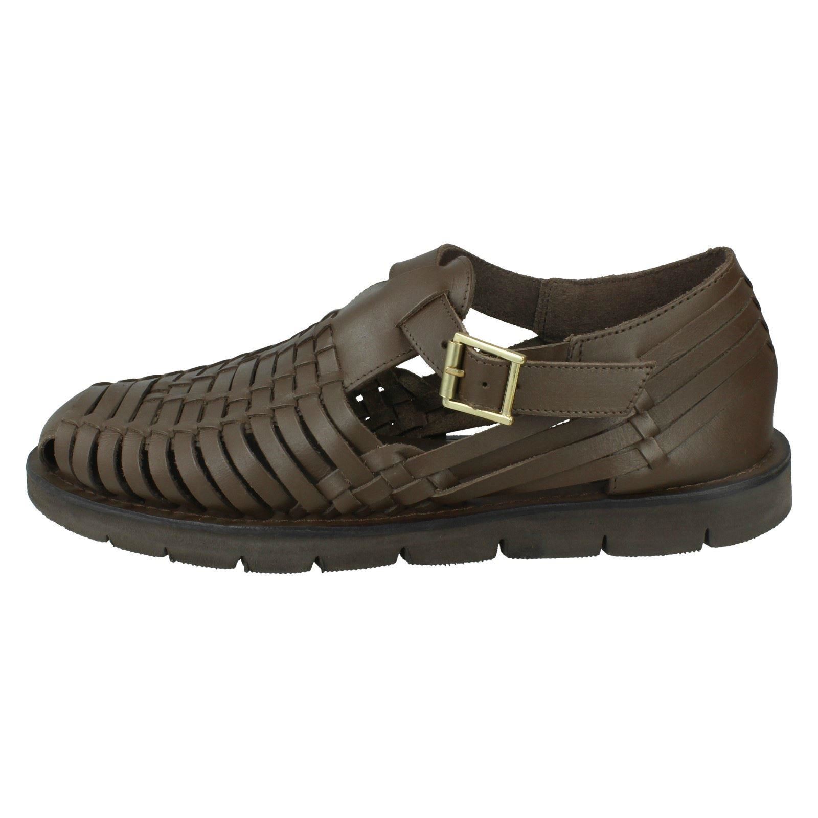 weaved leather sandals