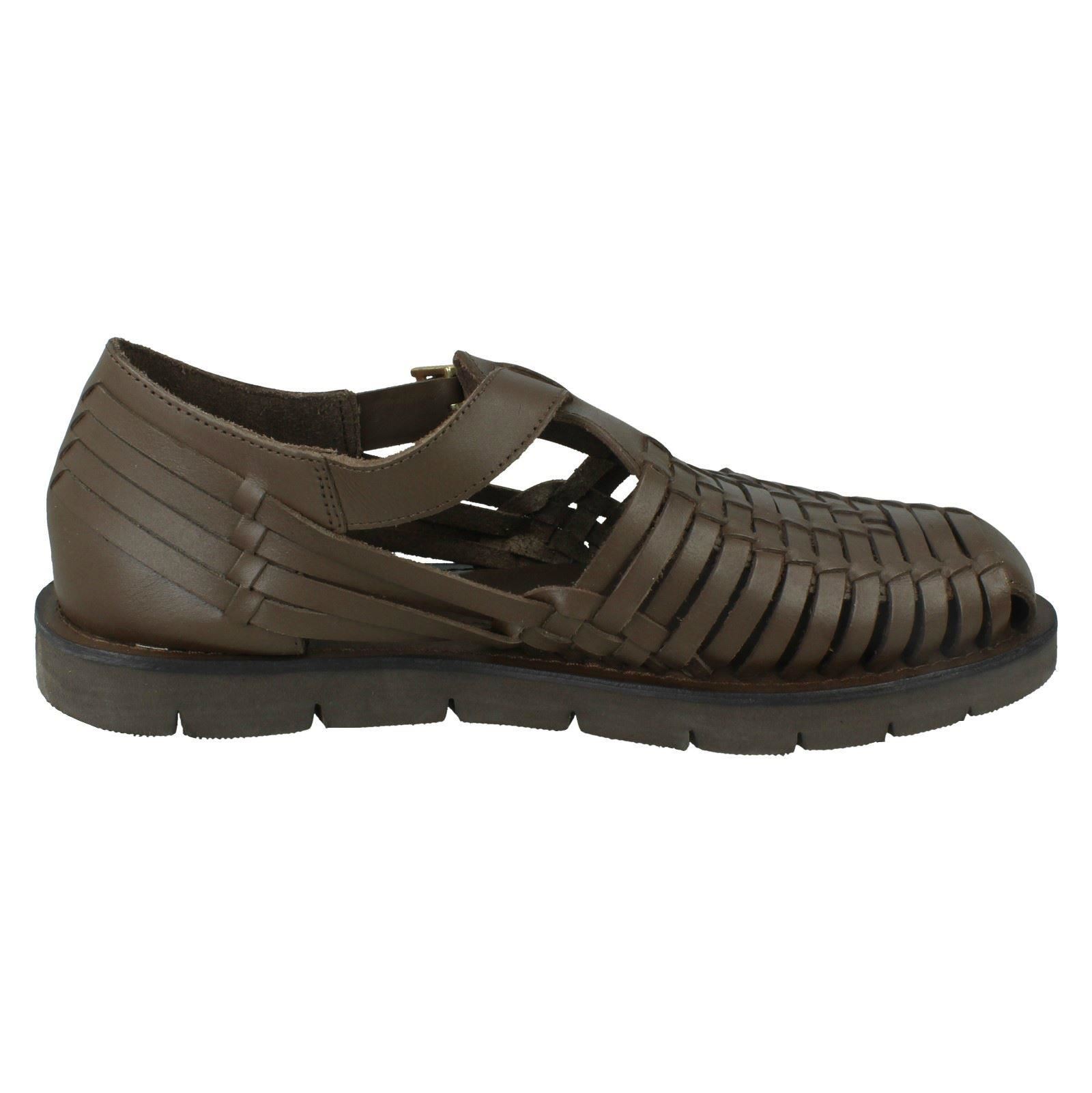 weaved leather sandals