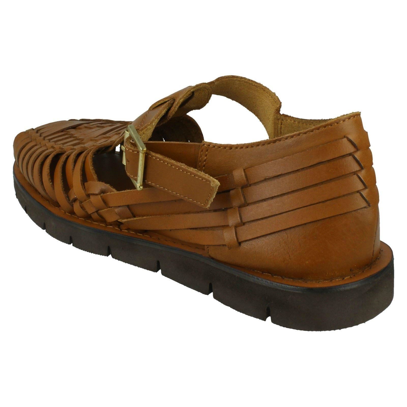 weaved leather sandals