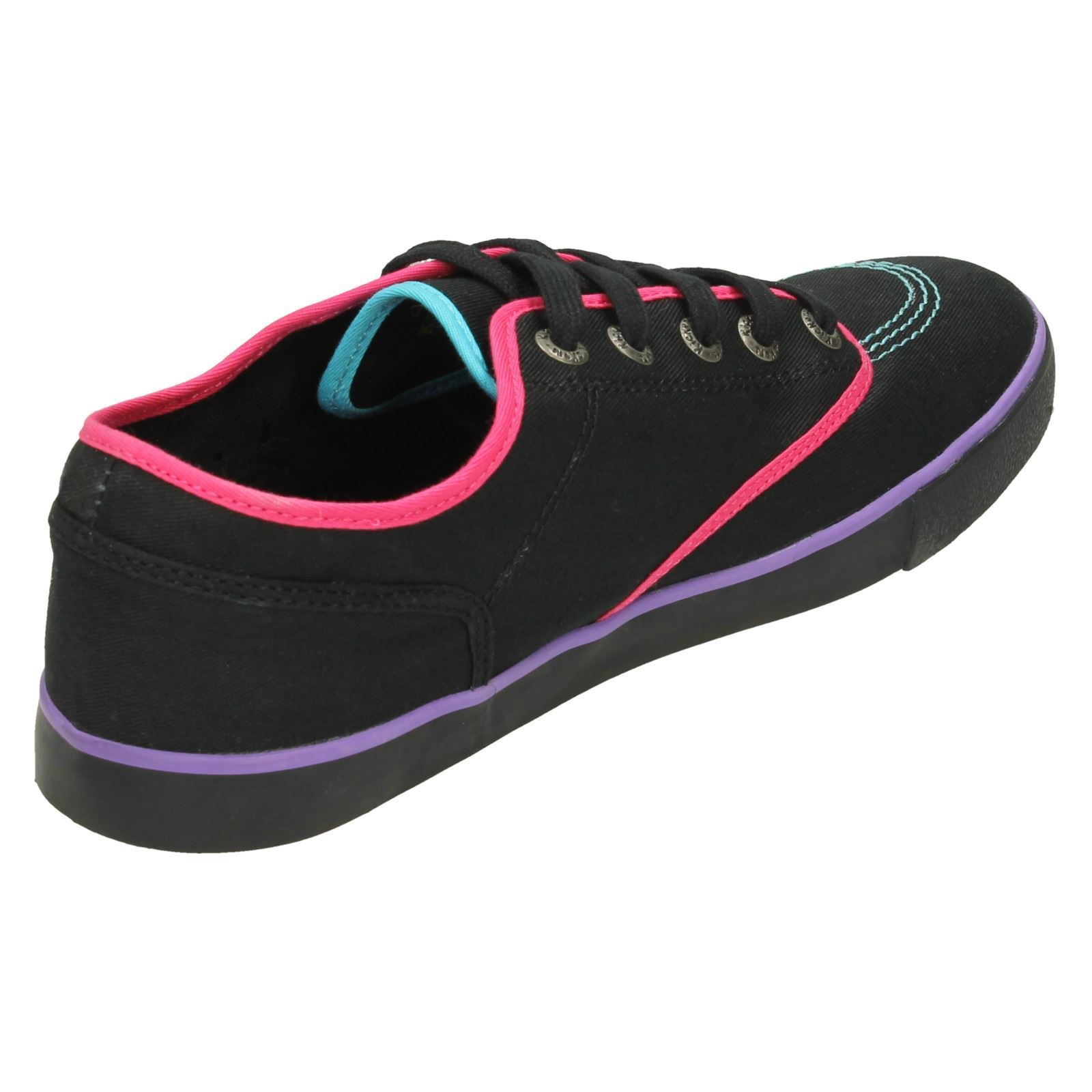 kickers canvas shoes