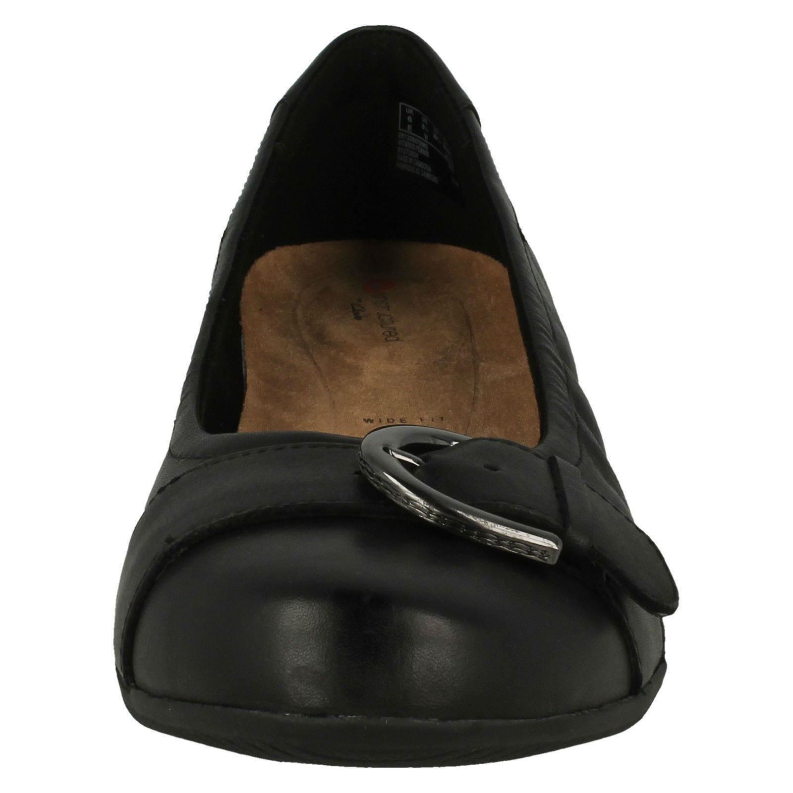 Ladies Clarks Casual Slip On Flat Shoes Neenah Lark eBay