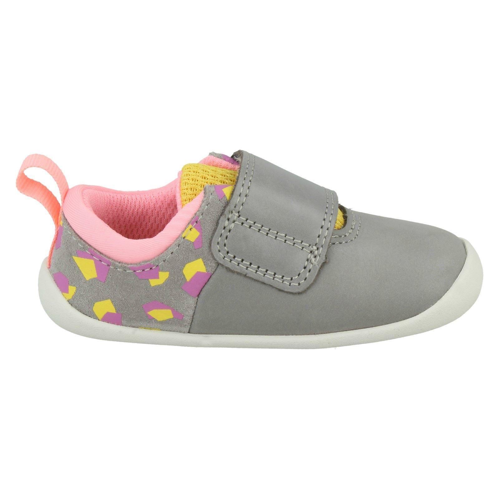 Childrens Clarks Roamer Sport Casual Shoes eBay