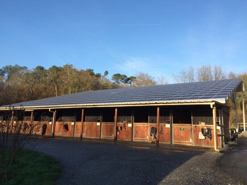 Carri&egrave;re &eacute;questre couverte