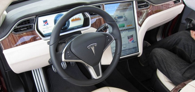 Tesla Motors - Model S concept car