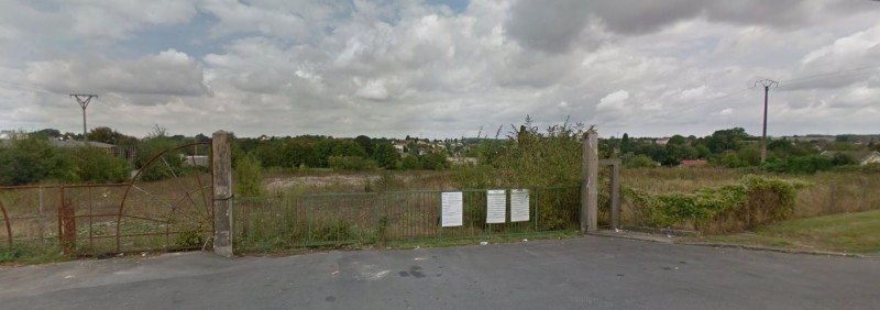 Terrain Gendarmerie + 16 Maisons