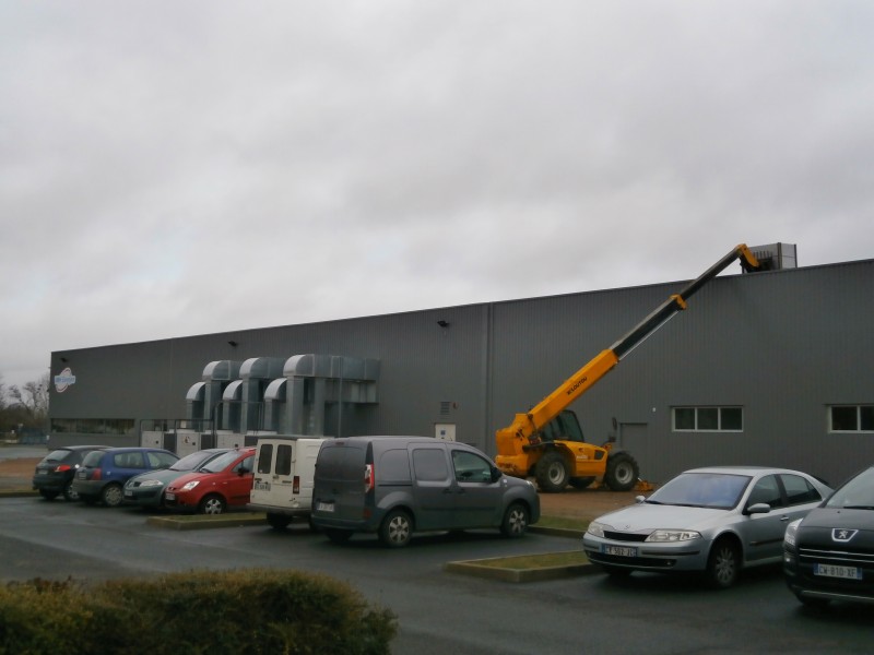 D&eacute;but de chantier LNFE pose des premiers panneaux