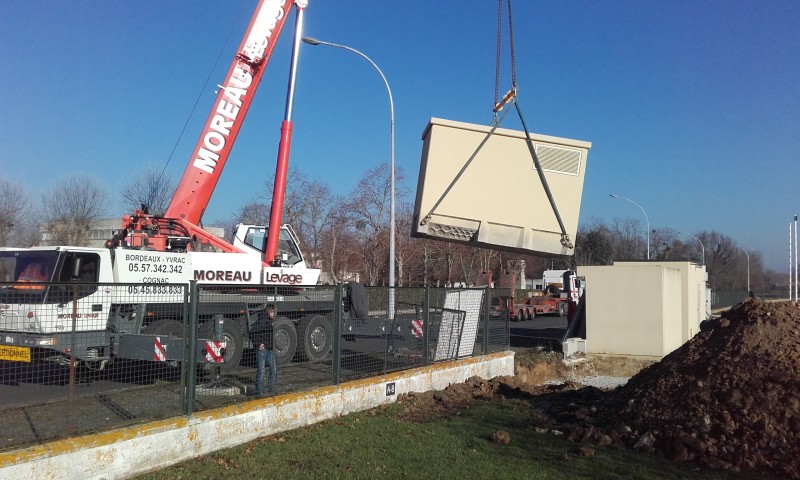 Pose du transformateur de la centrale LNFE